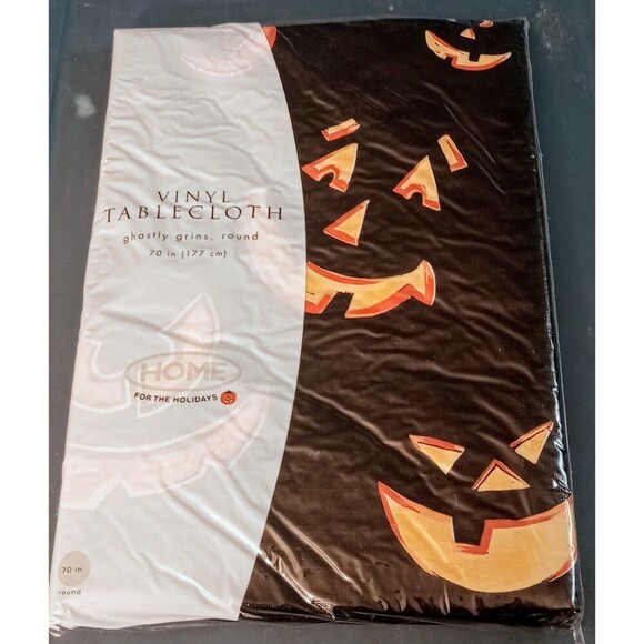 Vintage Halloween Vinyl‎ Tablecloth 'Ghastly Grins' New Old Stock Round 70" - Picture 1 of 2